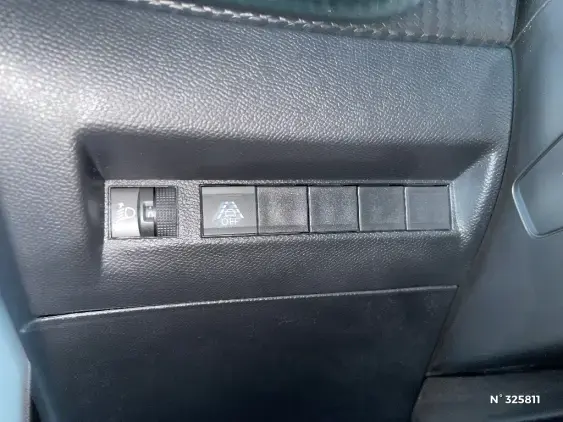 PEUGEOT 2008 ELECTRIQUE II - voiture d'occasion - Photo 15