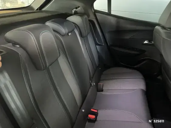 PEUGEOT 2008 ELECTRIQUE II - voiture d'occasion - Photo 11