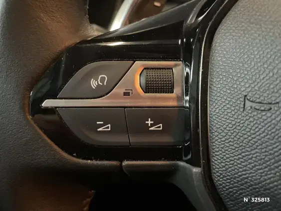 PEUGEOT 208 II - voiture d'occasion - Photo 26