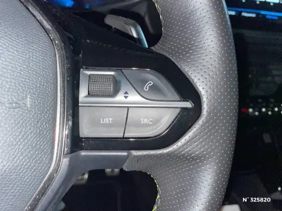 PEUGEOT 2008 II - voiture d'occasion - Photo 26