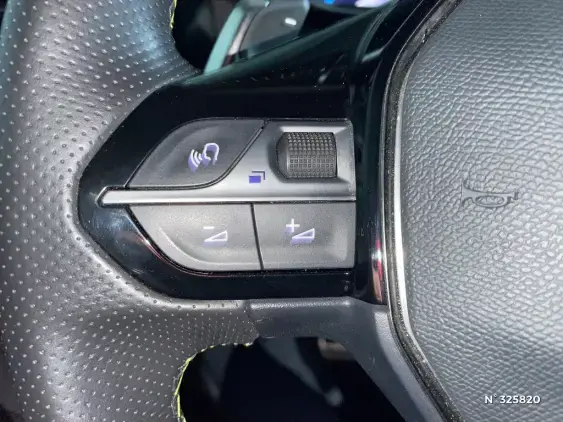 PEUGEOT 2008 II - voiture d'occasion - Photo 27