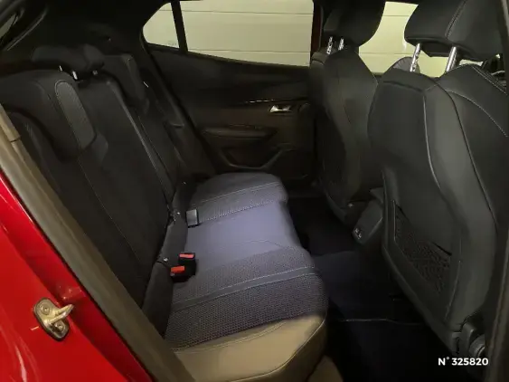 PEUGEOT 2008 II - voiture d'occasion - Photo 11