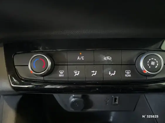 OPEL CORSA F - voiture d'occasion - Photo 29