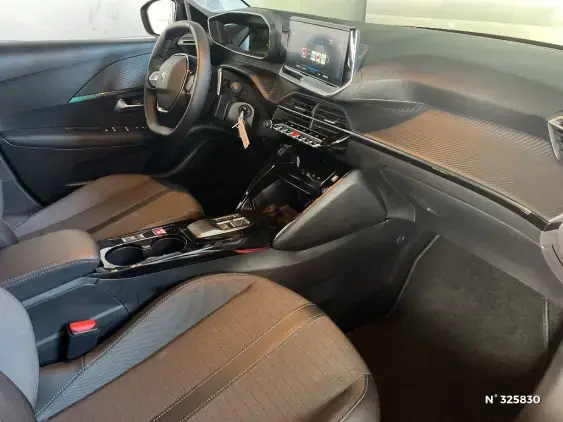 PEUGEOT 208 II - voiture d'occasion - Photo 10