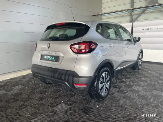 RENAULT CAPTUR - voiture d'occasion - Photo 4