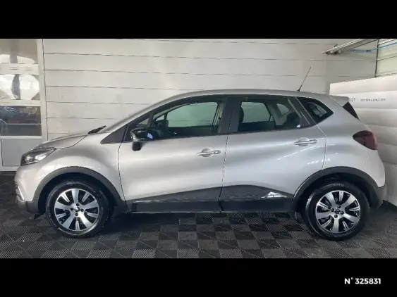 RENAULT CAPTUR - voiture d'occasion - Photo 2