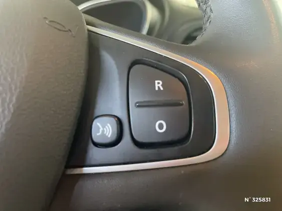 RENAULT CAPTUR - voiture d'occasion - Photo 29