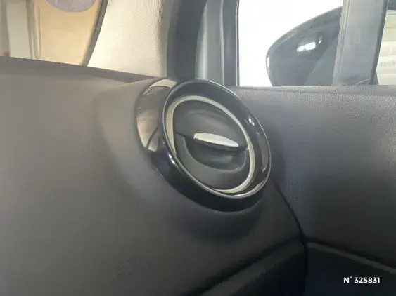 RENAULT CAPTUR - voiture d'occasion - Photo 31