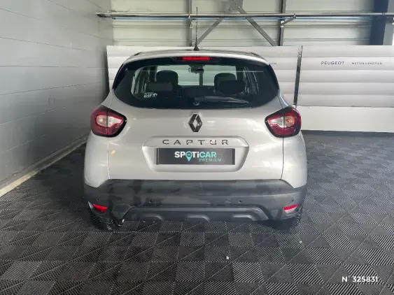 RENAULT CAPTUR - voiture d'occasion - Photo 6