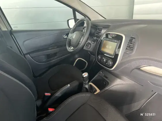 RENAULT CAPTUR - voiture d'occasion - Photo 10