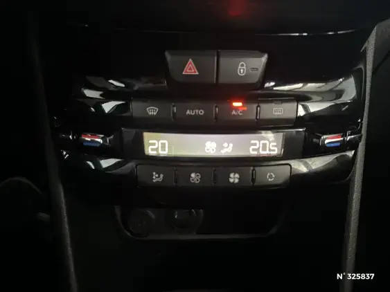 PEUGEOT 2008 - voiture d'occasion - Photo 26