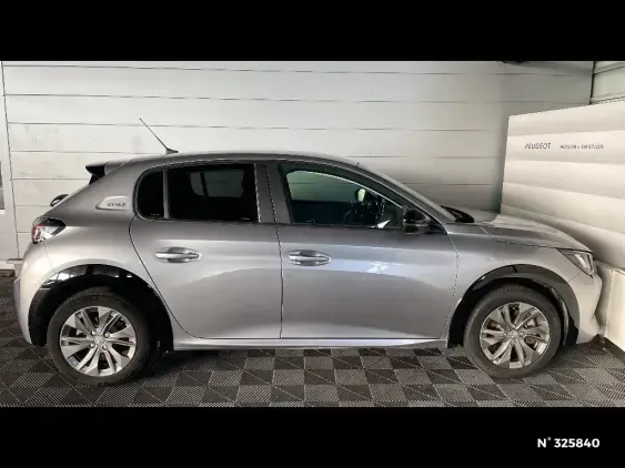 PEUGEOT 208 ELECTRIQUE II - voiture d'occasion - Photo 5