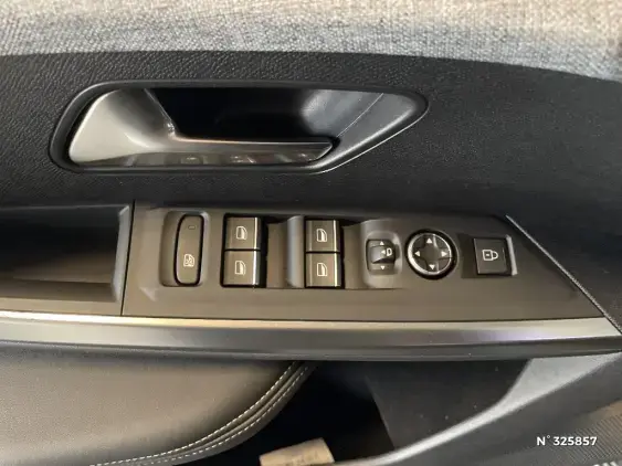 PEUGEOT 3008 ELECTRIQUE III - voiture d'occasion - Photo 26