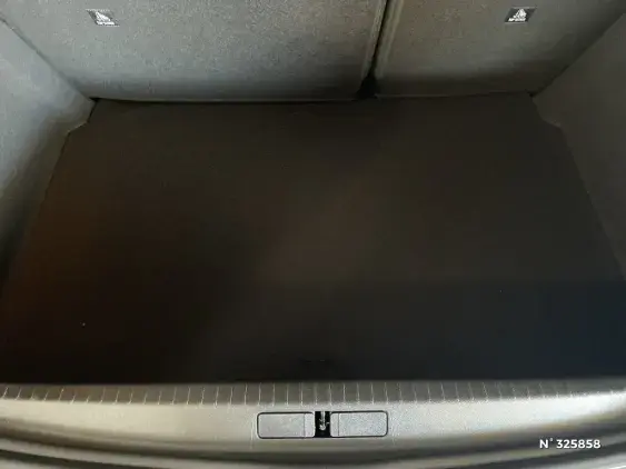 PEUGEOT 208 II - voiture d'occasion - Photo 7