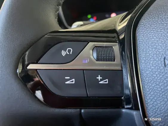 PEUGEOT 208 II - voiture d'occasion - Photo 32