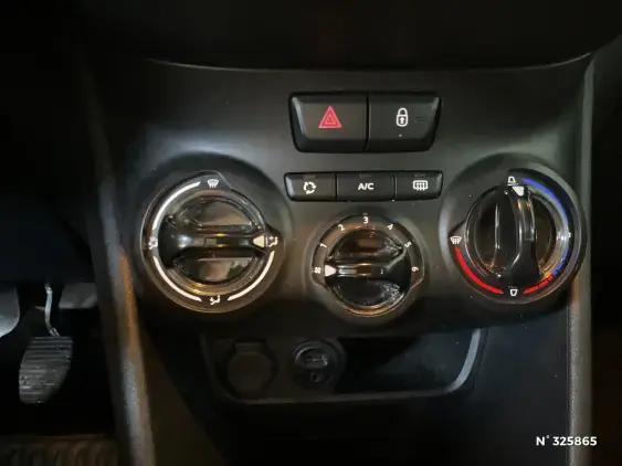PEUGEOT 2008 - voiture d'occasion - Photo 29
