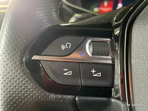 PEUGEOT 2008 II - voiture d'occasion - Photo 30