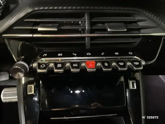 PEUGEOT 2008 II - voiture d'occasion - Photo 32
