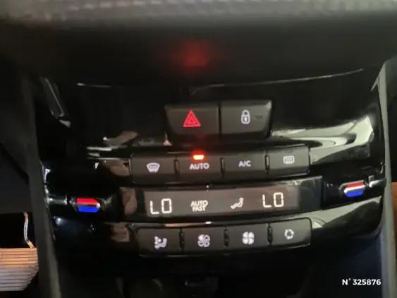 PEUGEOT 2008 - voiture d'occasion - Photo 29
