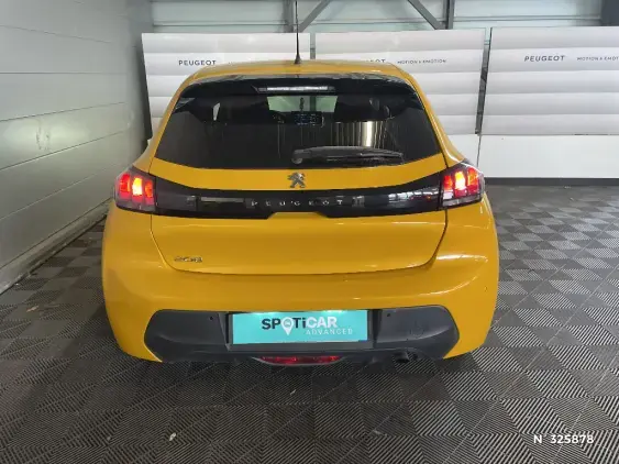 PEUGEOT 208 II - voiture d'occasion - Photo 6