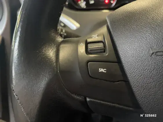 PEUGEOT 208 - voiture d'occasion - Photo 30