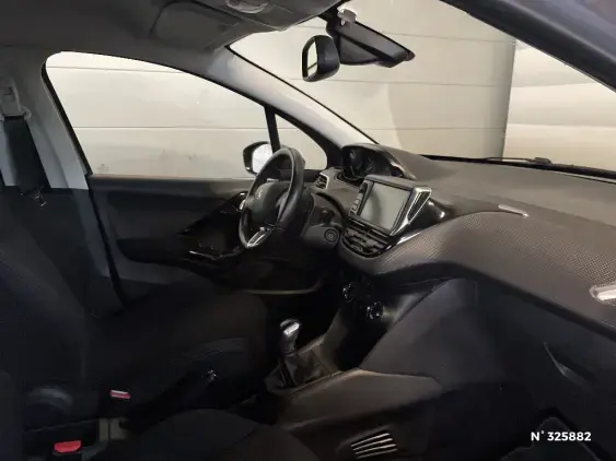 PEUGEOT 208 - voiture d'occasion - Photo 10