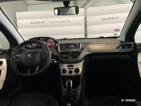 PEUGEOT 208 - voiture d'occasion - Photo 9