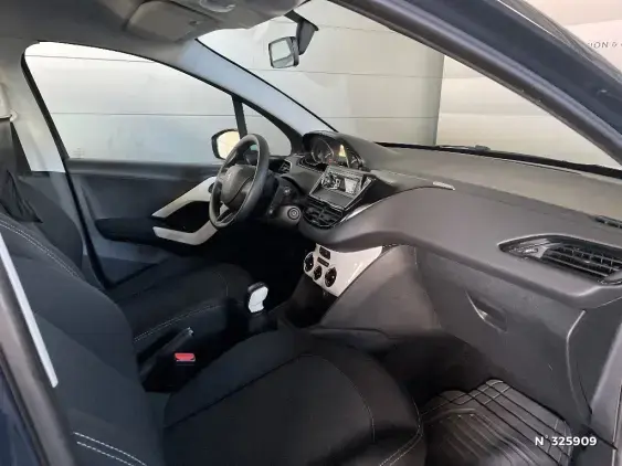 PEUGEOT 208 - voiture d'occasion - Photo 10