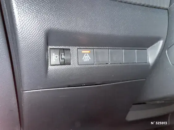 PEUGEOT 208 ELECTRIQUE II - voiture d'occasion - Photo 15