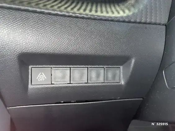 PEUGEOT 2008 II - voiture d'occasion - Photo 14