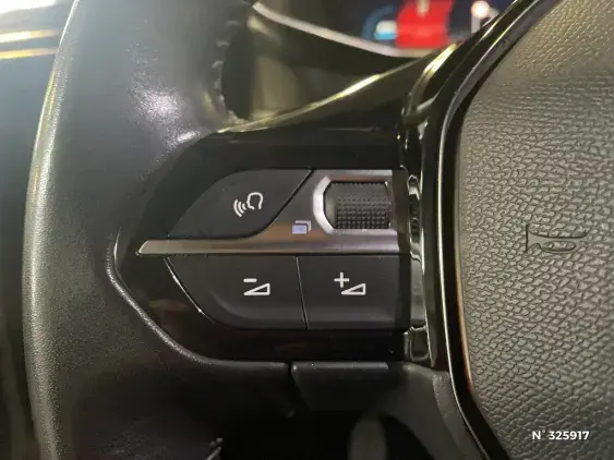 PEUGEOT 2008 II - voiture d'occasion - Photo 30