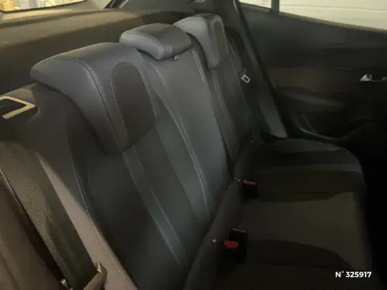PEUGEOT 2008 II - voiture d'occasion - Photo 11