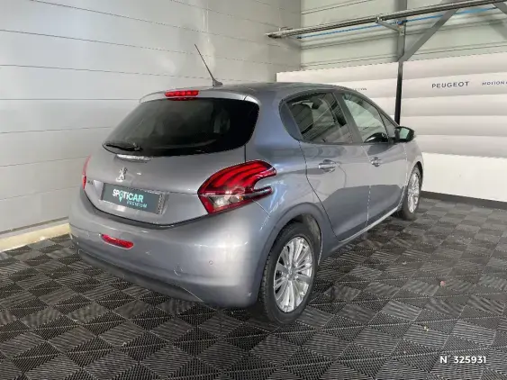 PEUGEOT 208 - voiture d'occasion - Photo 4