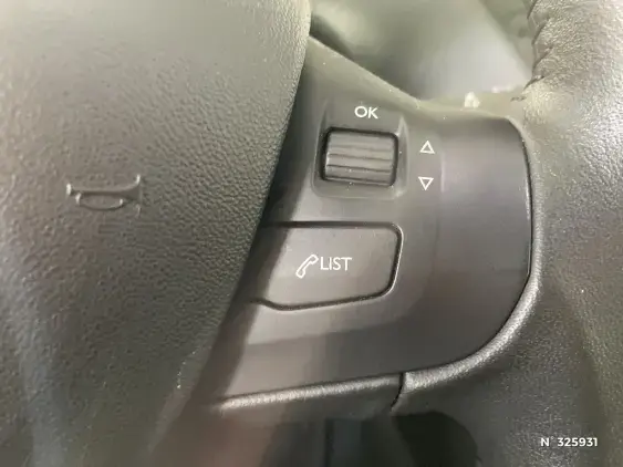 PEUGEOT 208 - voiture d'occasion - Photo 27
