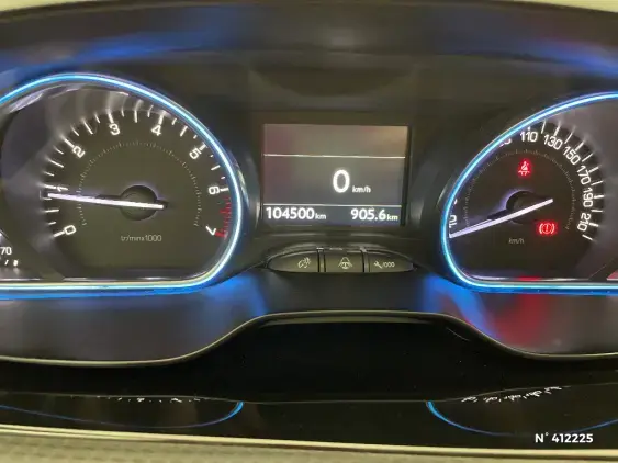 PEUGEOT 2008 - voiture d'occasion - Photo 12