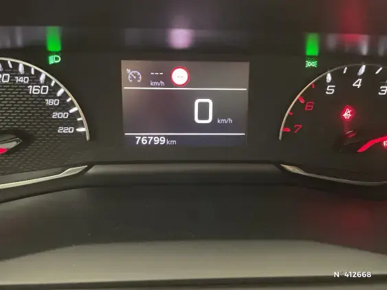 PEUGEOT 208 BUSINESS R II - voiture d'occasion - Photo 12