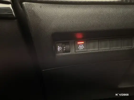 PEUGEOT 208 BUSINESS R II - voiture d'occasion - Photo 15