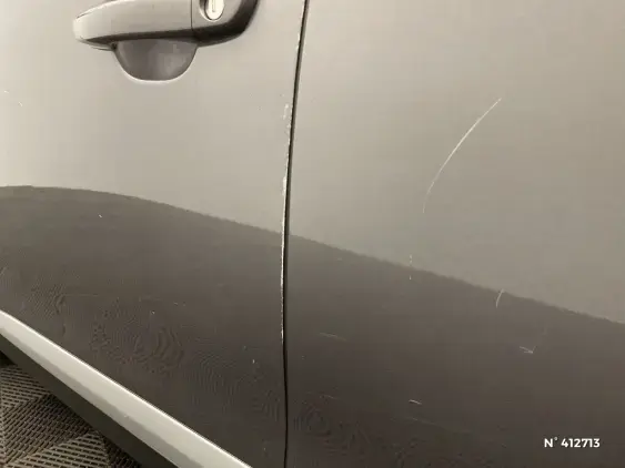 PEUGEOT 2008 II - voiture d'occasion - Photo 26