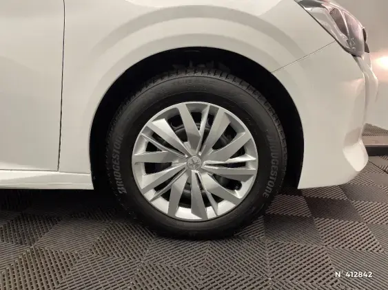 PEUGEOT 208 BUSINESS R II - voiture d'occasion - Photo 8