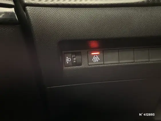 PEUGEOT 208 ELECTRIQUE II - voiture d'occasion - Photo 15