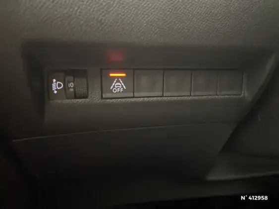 PEUGEOT 2008 ELECTRIQUE II - voiture d'occasion - Photo 15