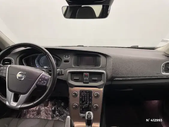 VOLVO V40 II - voiture d'occasion - Photo 9