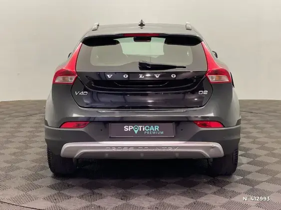 VOLVO V40 II - voiture d'occasion - Photo 6