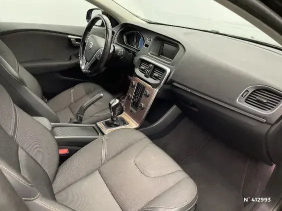 VOLVO V40 II - voiture d'occasion - Photo 10