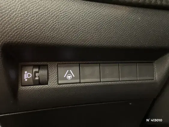 PEUGEOT 208 II - voiture d'occasion - Photo 15