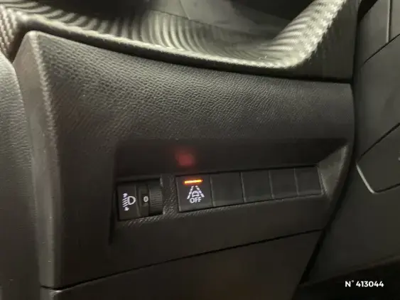 PEUGEOT 2008 ELECTRIQUE II - voiture d'occasion - Photo 15