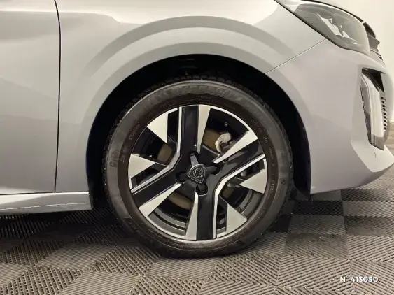 PEUGEOT 208 II - voiture d'occasion - Photo 8