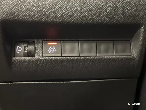 PEUGEOT 2008 II - voiture d'occasion - Photo 15