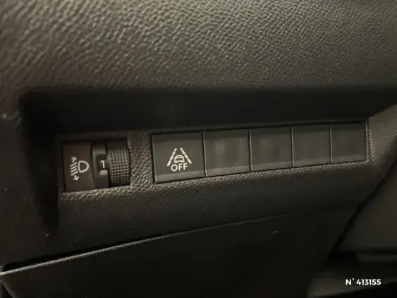 PEUGEOT 2008 II - voiture d'occasion - Photo 15