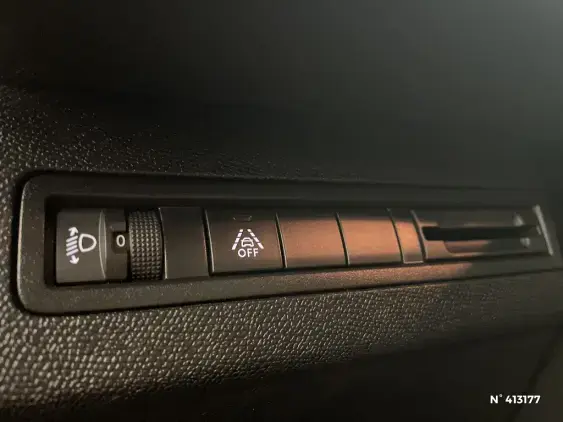 PEUGEOT 3008 II - voiture d'occasion - Photo 15